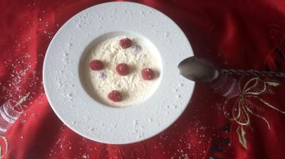 Panacotta lait de coco, framboises