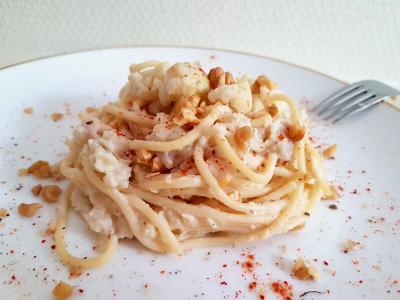 Spaghettis à la crème de chou-fleur